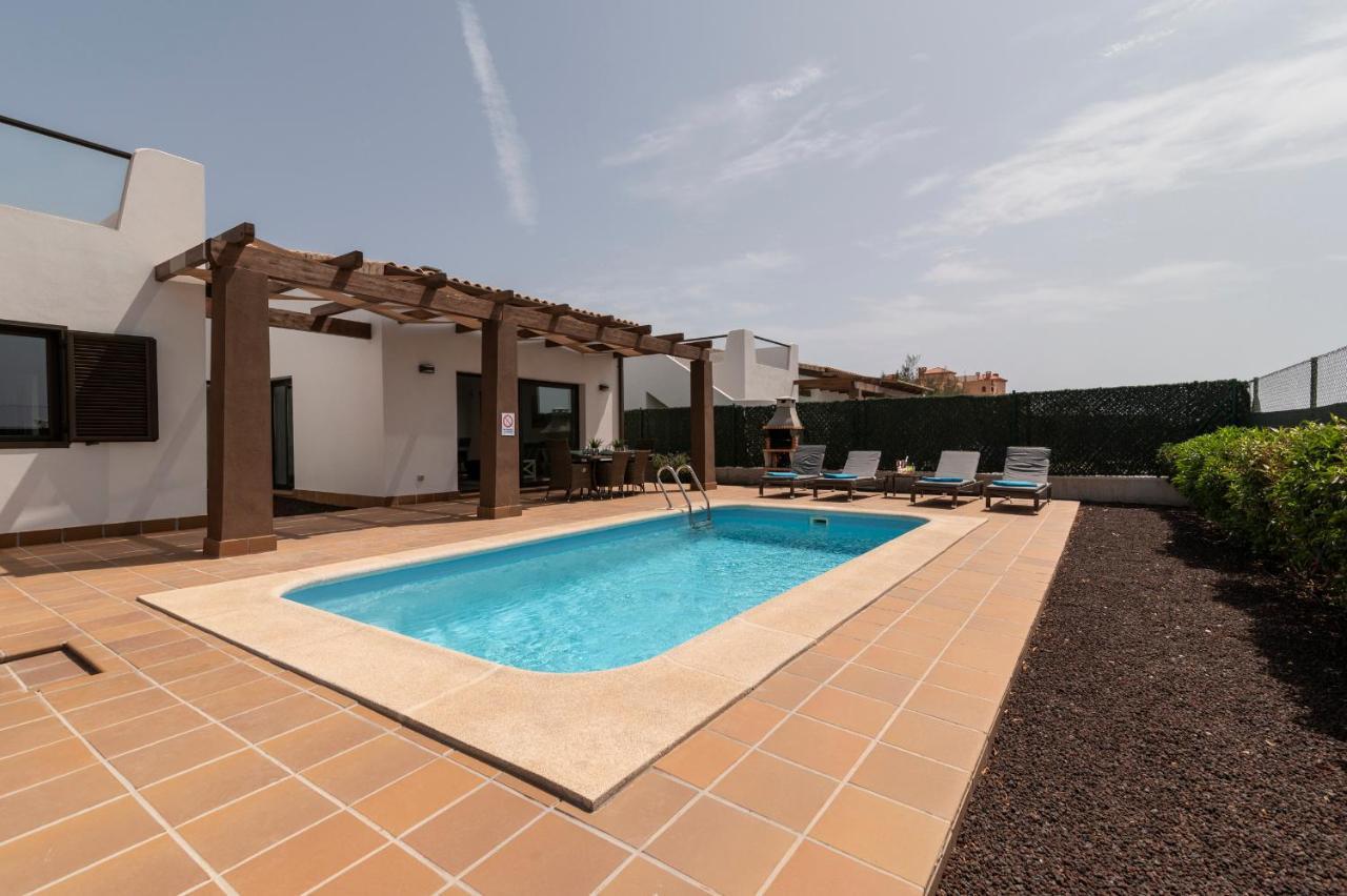 Lightbooking Pueblo Majorero Piscina Climatizada Jove 10 Caleta De Fuste Exterior photo